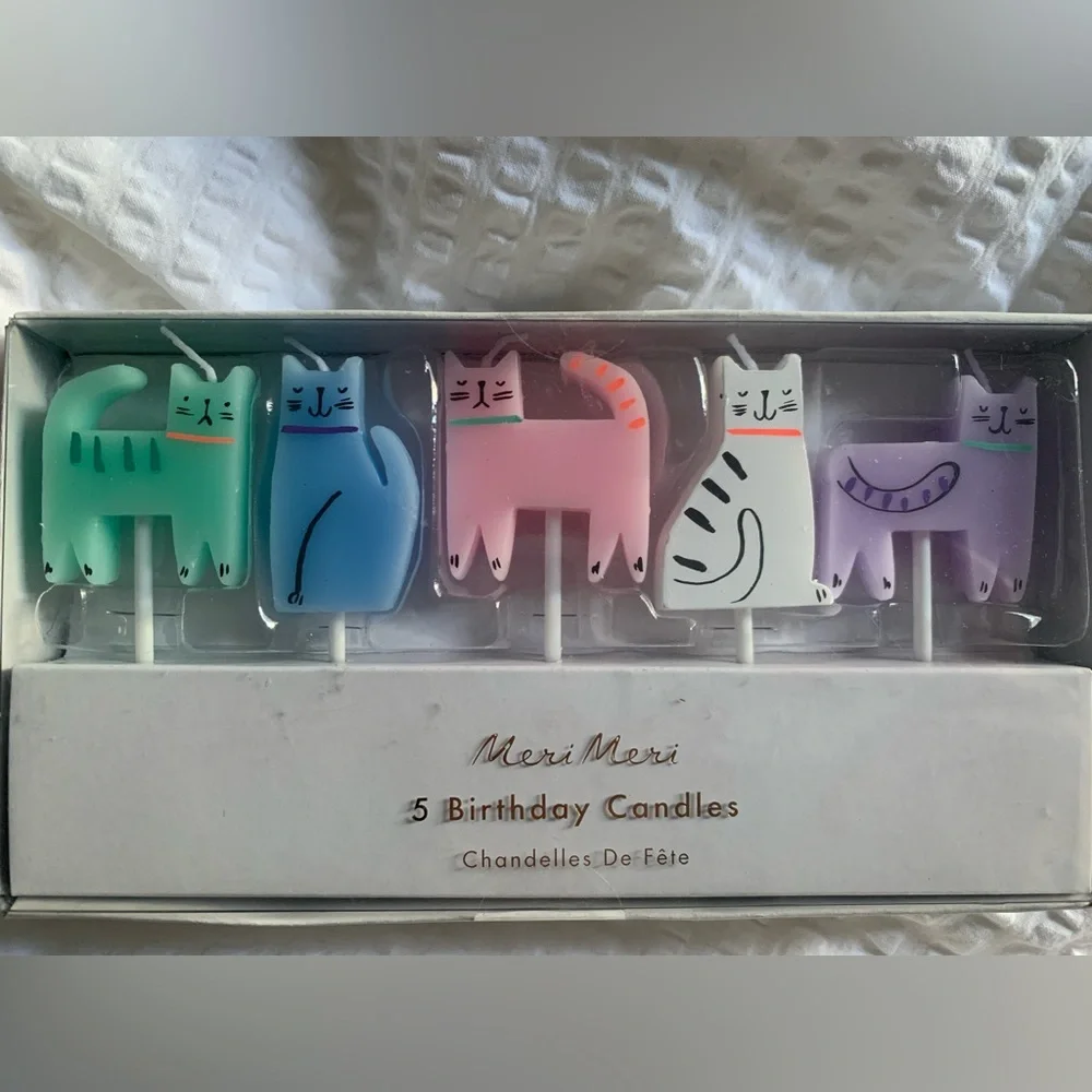 Cat candles
